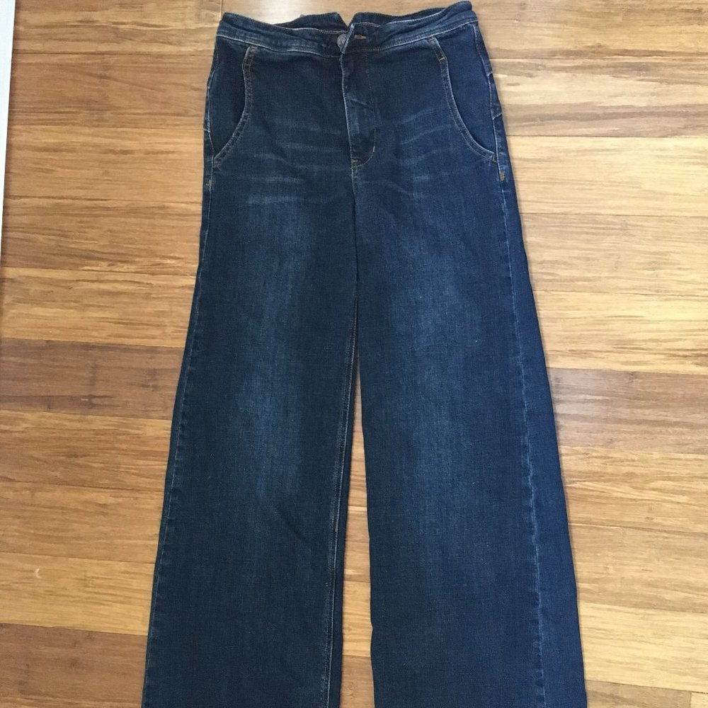 Free People denim jeans in 63.5cm (size 25)!